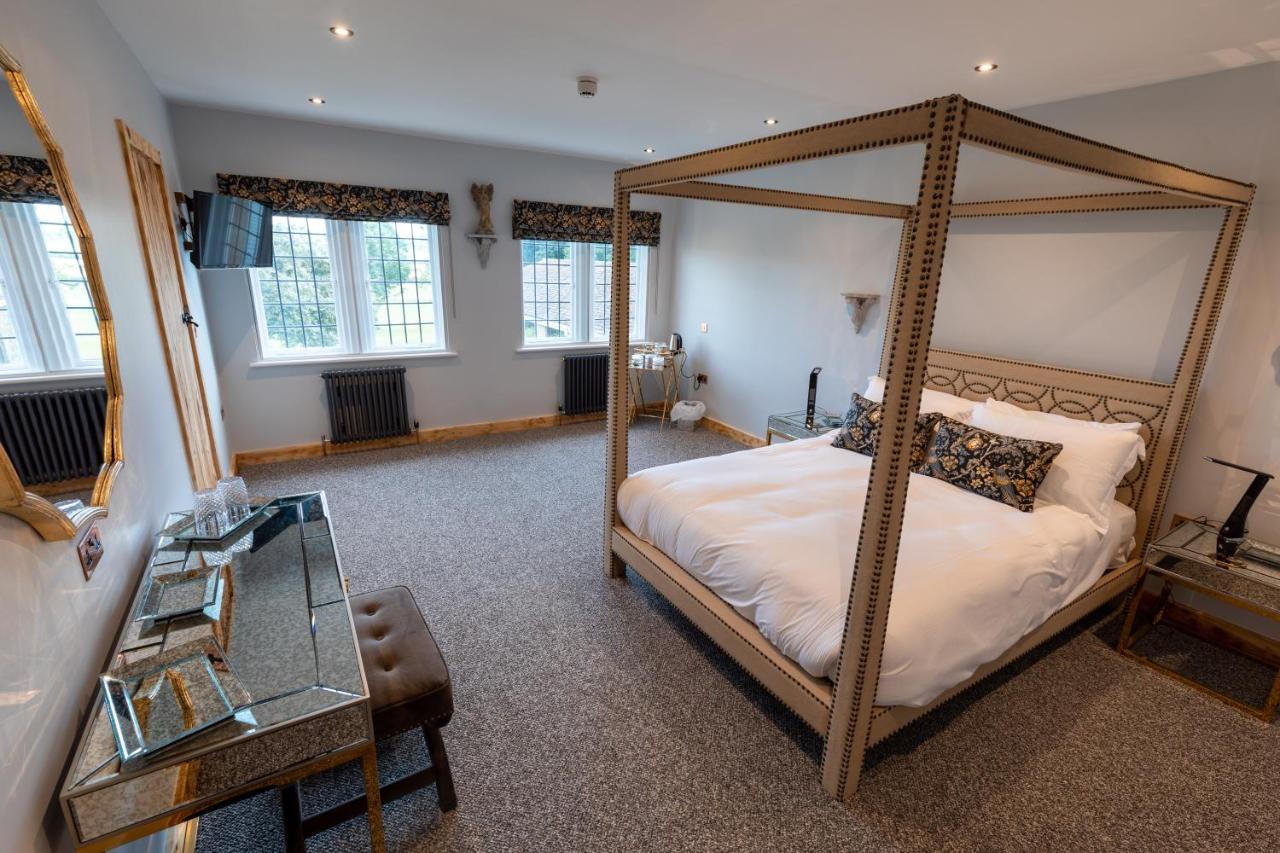 Sneaton Castle Hotel วิทบี ภายนอก รูปภาพ
