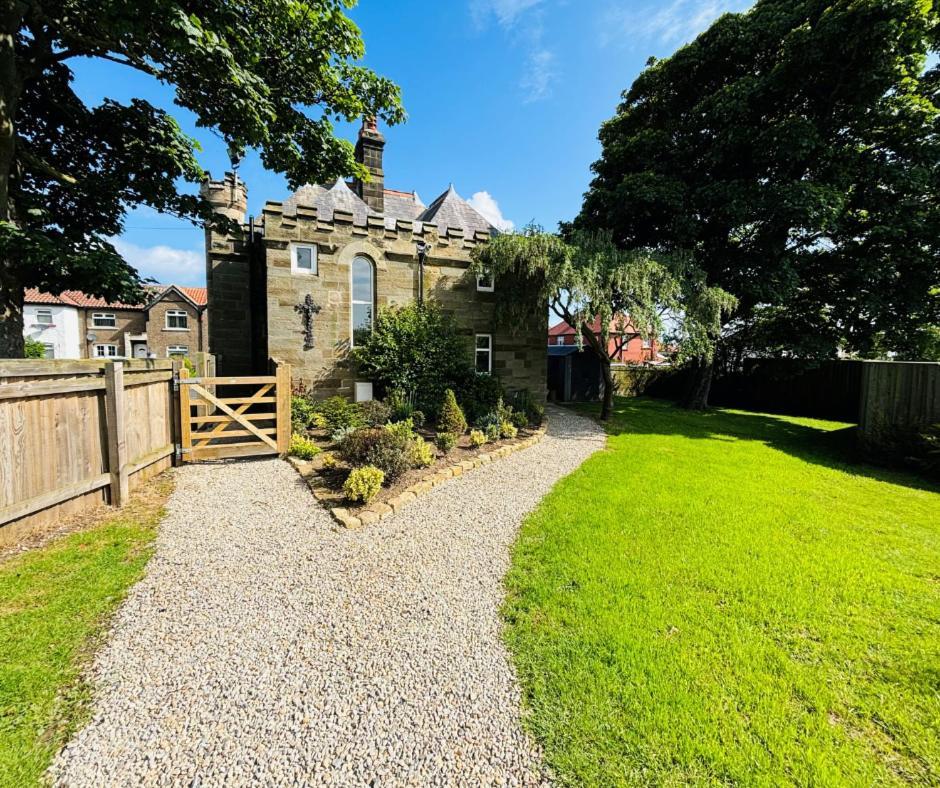Sneaton Castle Hotel วิทบี ภายนอก รูปภาพ