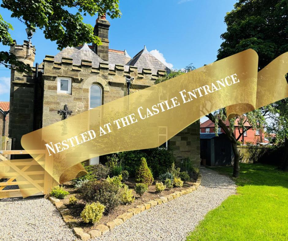 Sneaton Castle Hotel วิทบี ภายนอก รูปภาพ